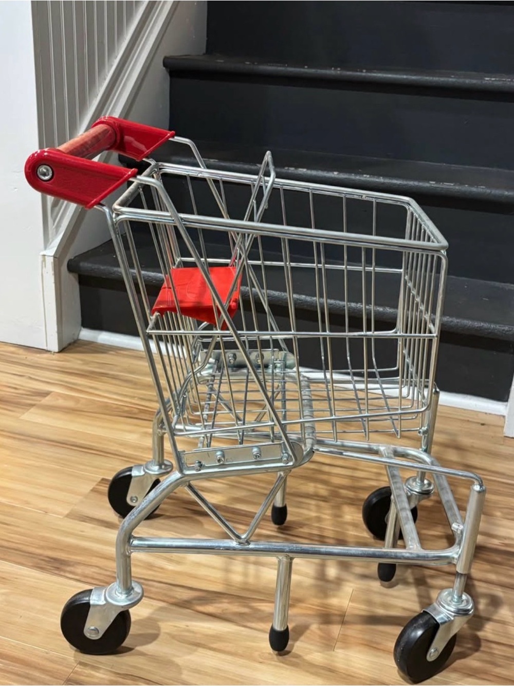 Melissa & Doug Metal Toy Shopping Cart with Red Handle